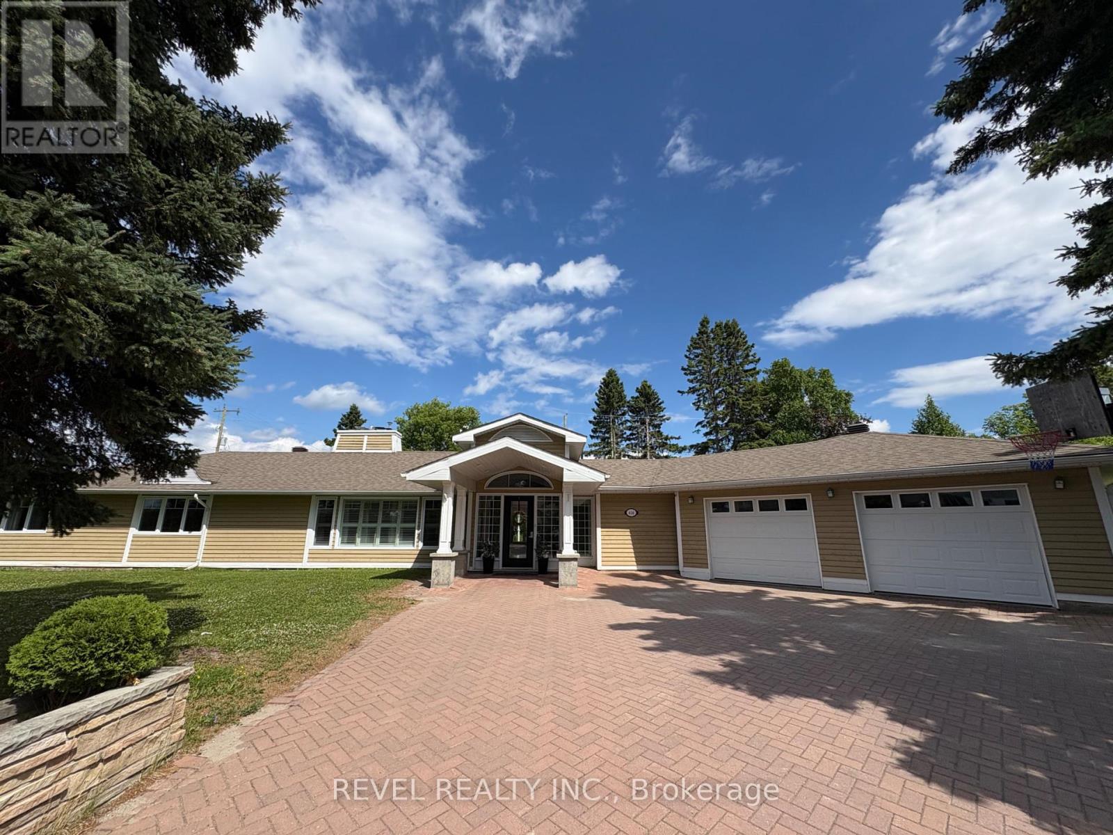 414 Ninth Avenue, Cochrane, Ontario  P0L 1C0 - Photo 1 - T13608618