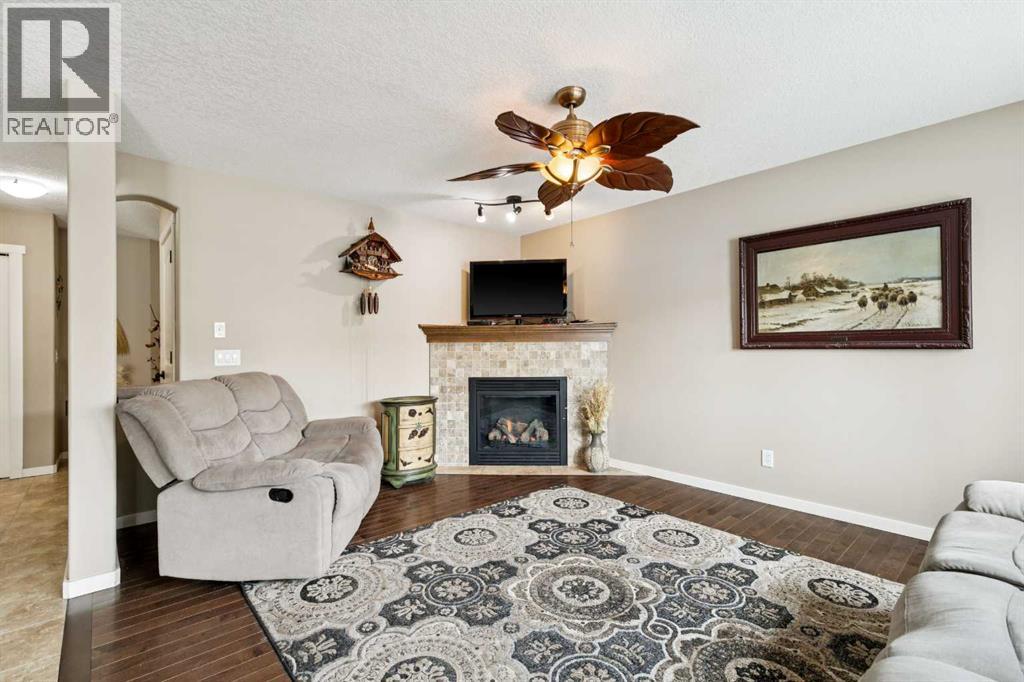 23 Kingston View SE, Airdrie, Alberta  T4A 0K4 - Photo 8 - A2322643