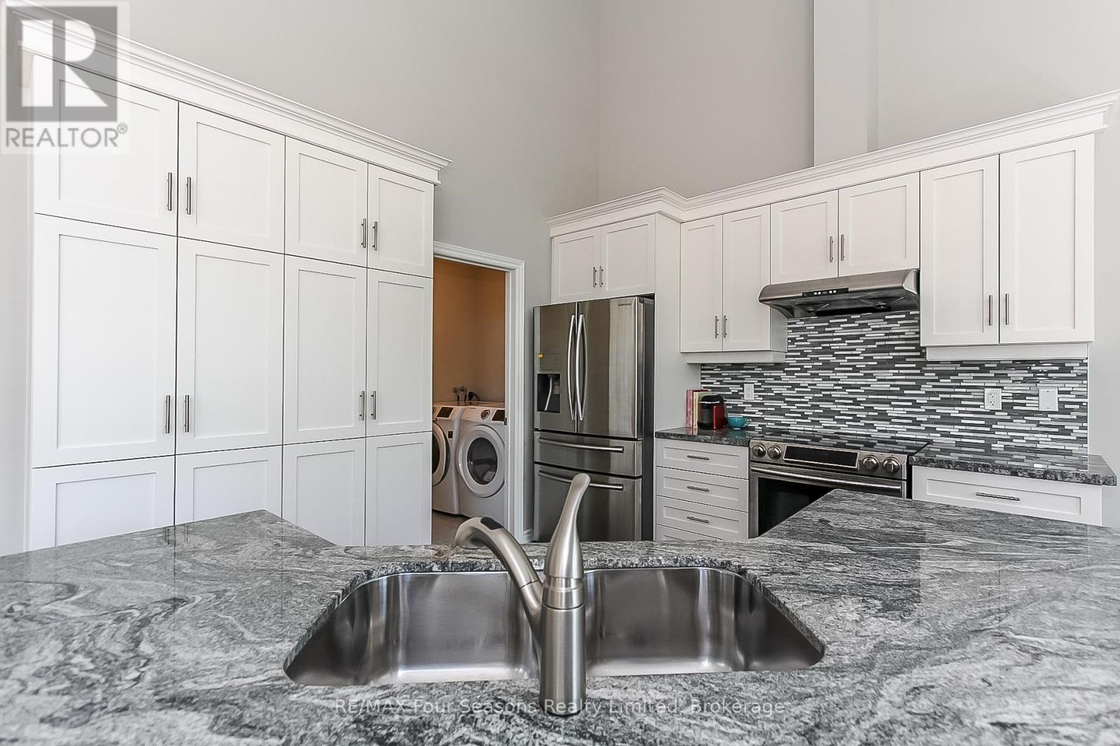 12 Robbie Way, Collingwood, Ontario  L9Y 0X5 - Photo 23 - S13608516