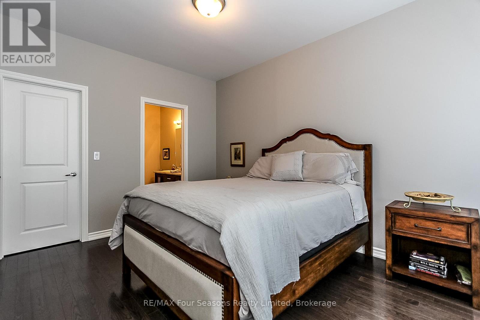 12 Robbie Way, Collingwood, Ontario  L9Y 0X5 - Photo 6 - S13608516