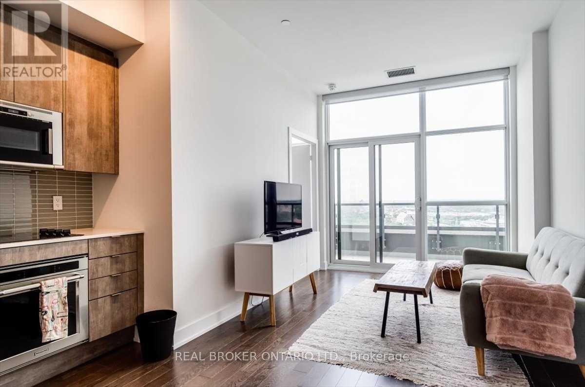2501 - 181 BEDFORD ROAD, Toronto, Ontario