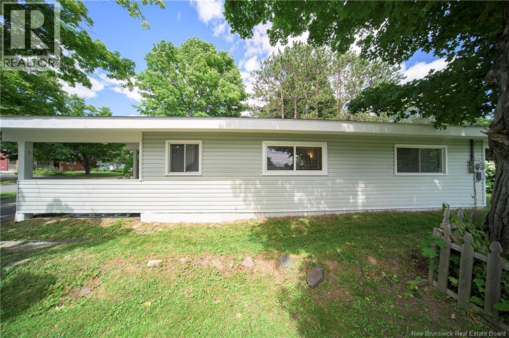 72 Woodmount Drive, Fredericton, New Brunswick  E3A 2M4 - Photo 35 - NB144782