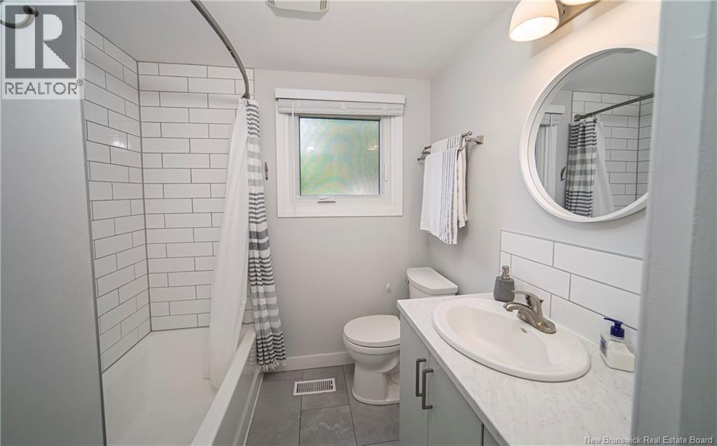 72 Woodmount Drive, Fredericton, New Brunswick  E3A 2M4 - Photo 28 - NB144782