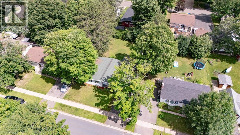 72 Woodmount Drive, Fredericton, New Brunswick  E3A 2M4 - Photo 47 - NB144782