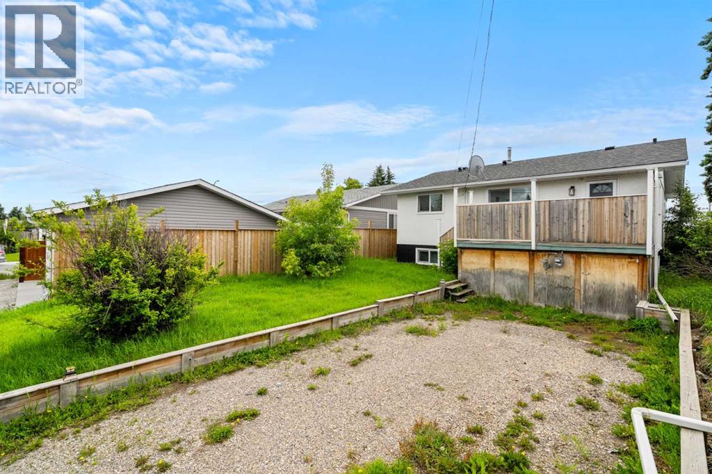 424 Penbrooke Crescent SE, Calgary, Alberta  T2A 3T7 - Photo 41 - A2323383