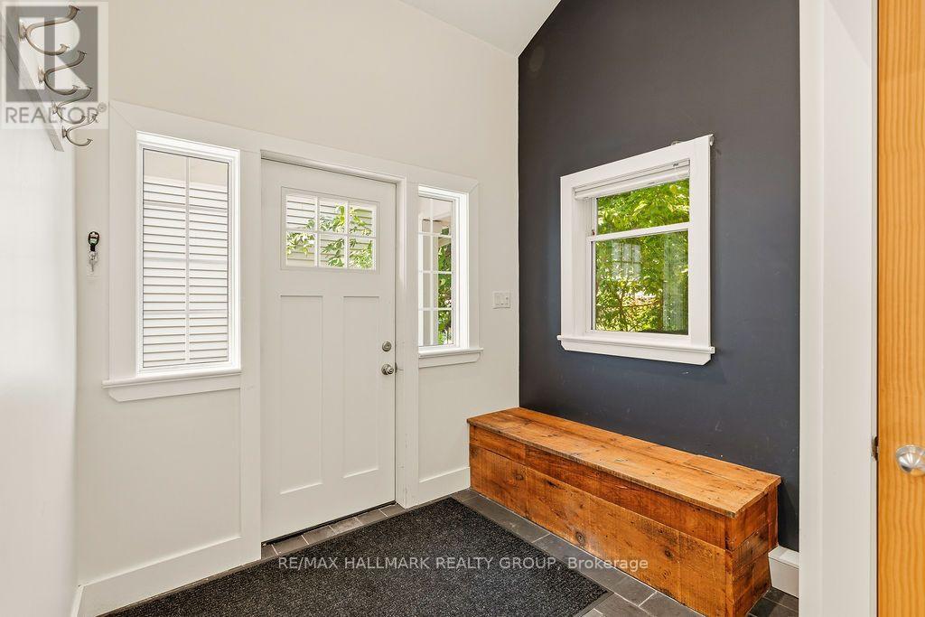 23 Newton Street, Ottawa, Ontario  K1S 2S6 - Photo 4 - X13608740