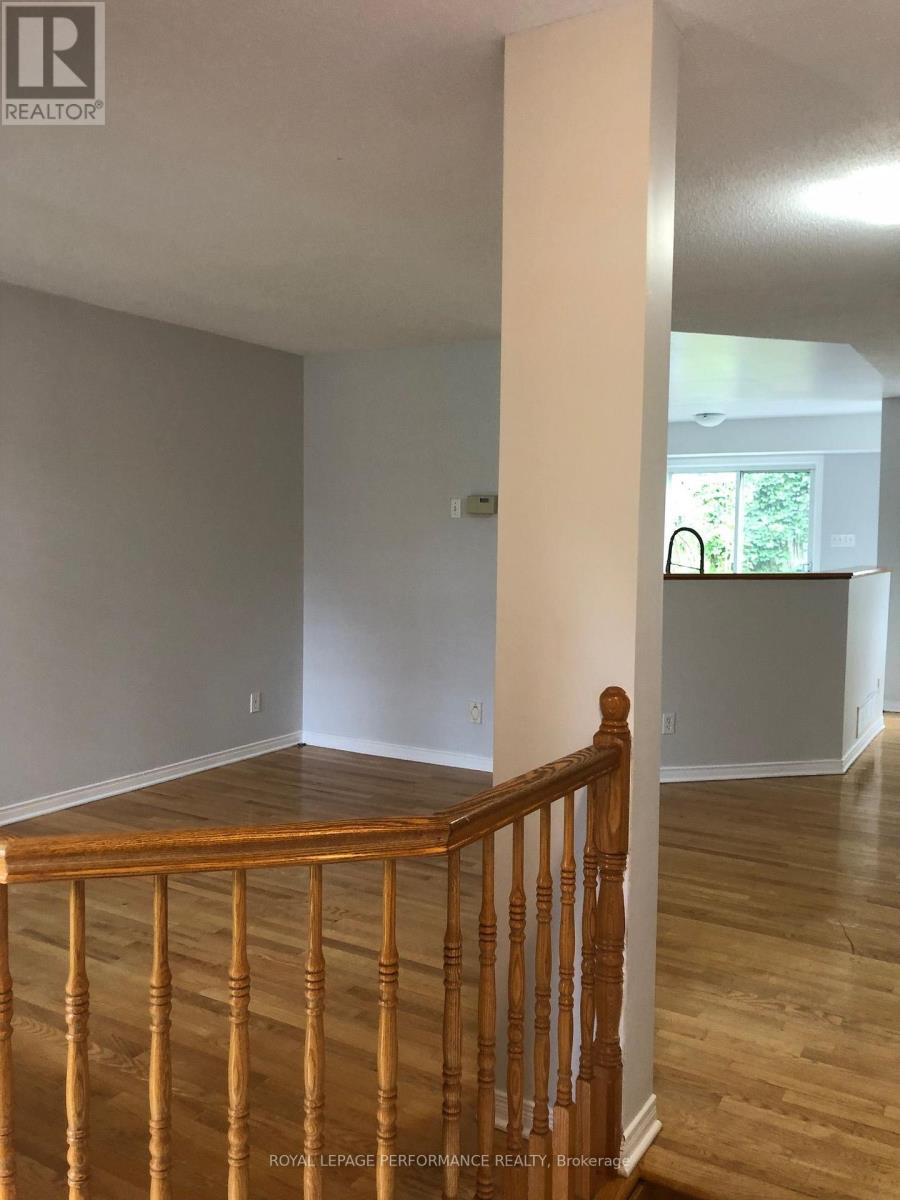 3827 Crowsnest Avenue, Ottawa, Ontario  K1V 1K4 - Photo 8 - X13608750