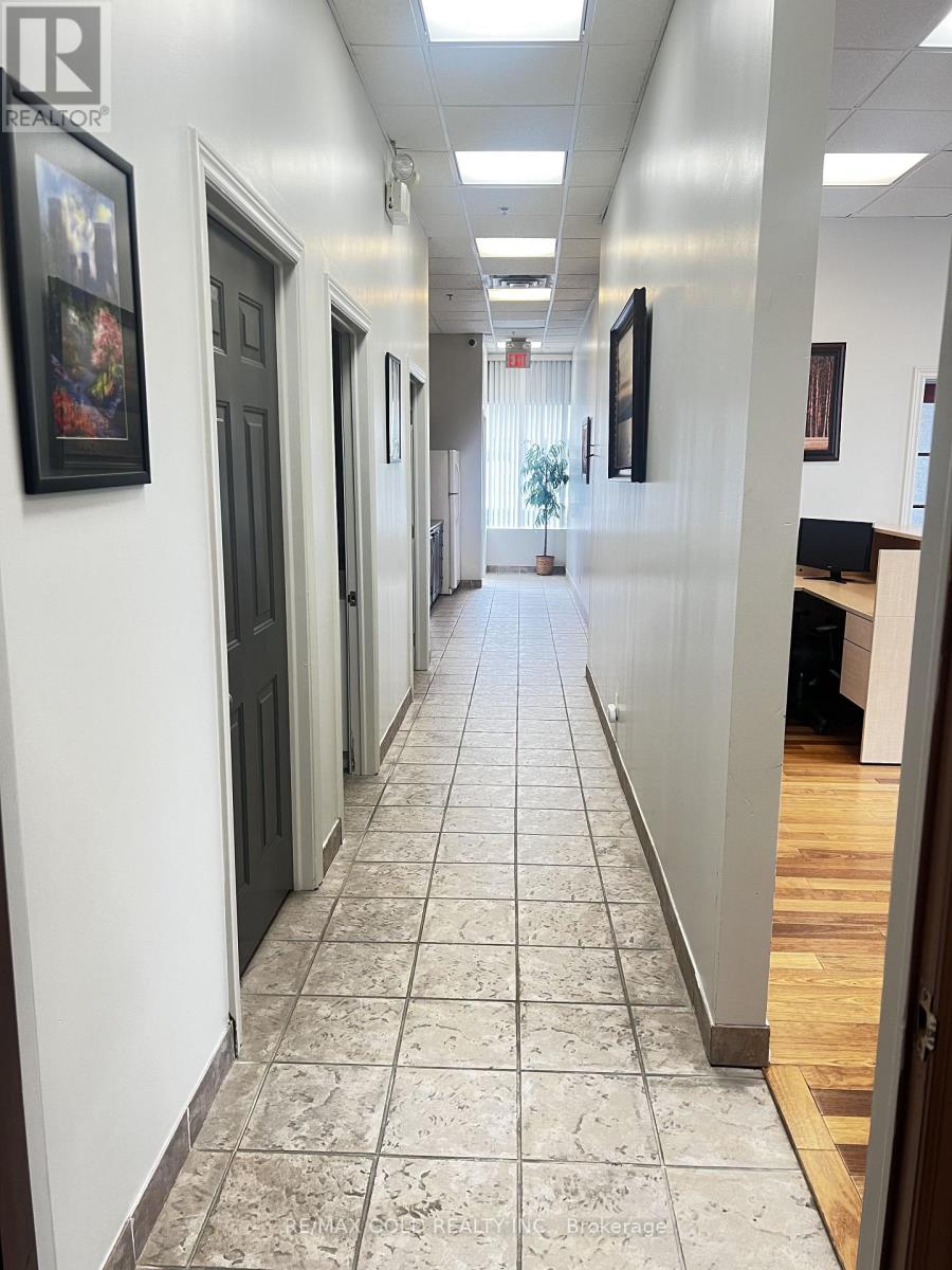 33 - 111 Zenway Boulevard, Vaughan, Ontario  L4H 3H9 - Photo 15 - N13608606