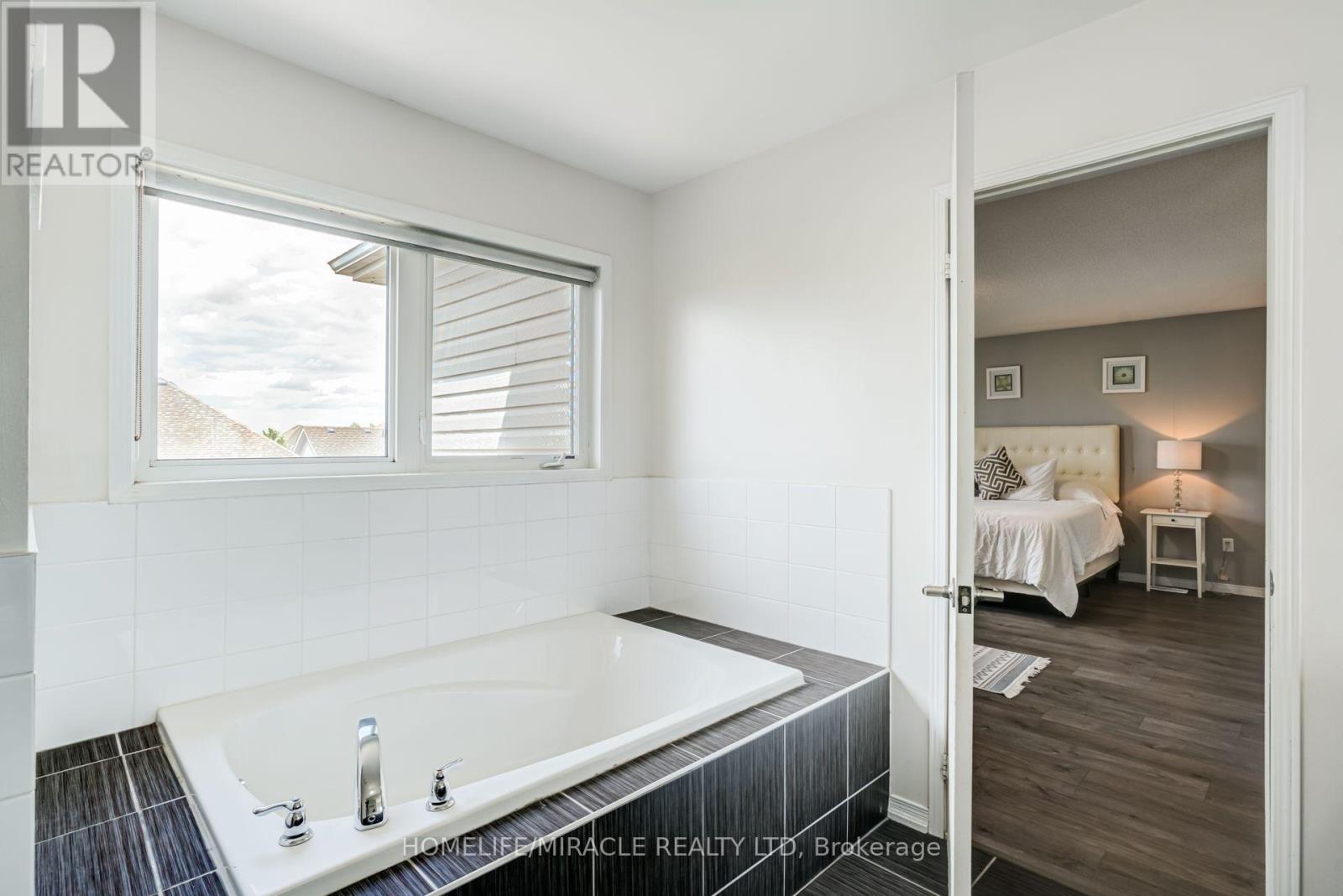 118 Cauthers Crescent, New Tecumseth, Ontario  L9R 1H2 - Photo 30 - N13608742