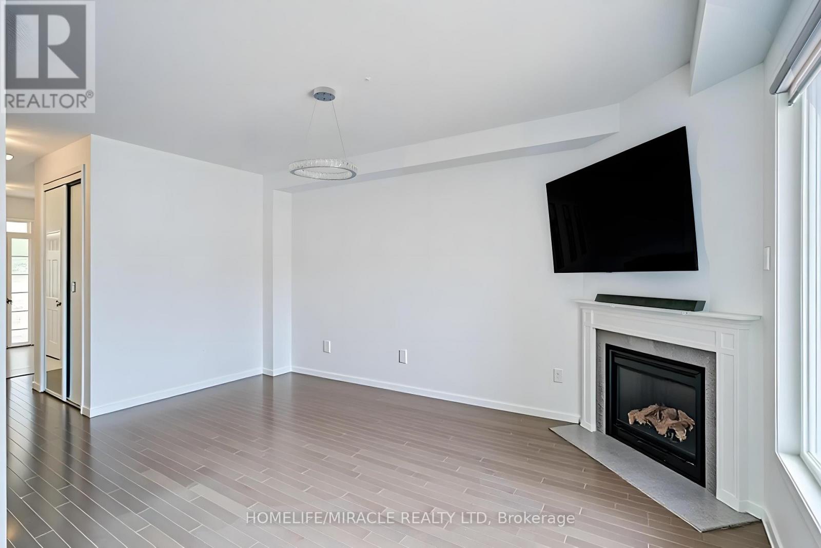 118 Cauthers Crescent, New Tecumseth, Ontario  L9R 1H2 - Photo 6 - N13608742