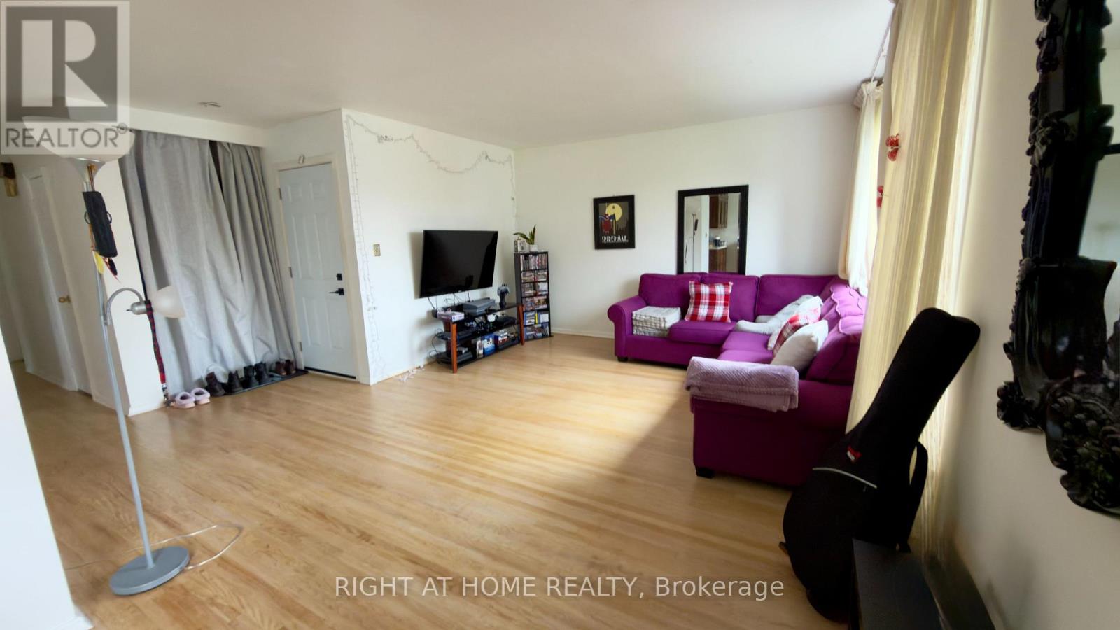 21 Mitre Place, Toronto, Ontario  M9R 3C5 - Photo 6 - W13608616