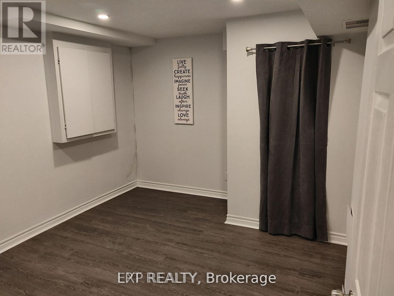 Legal Basement Apartment - 9 Michigan Avenue, Brampton, Ontario  L6Y 4N5 - Photo 13 - W13608652