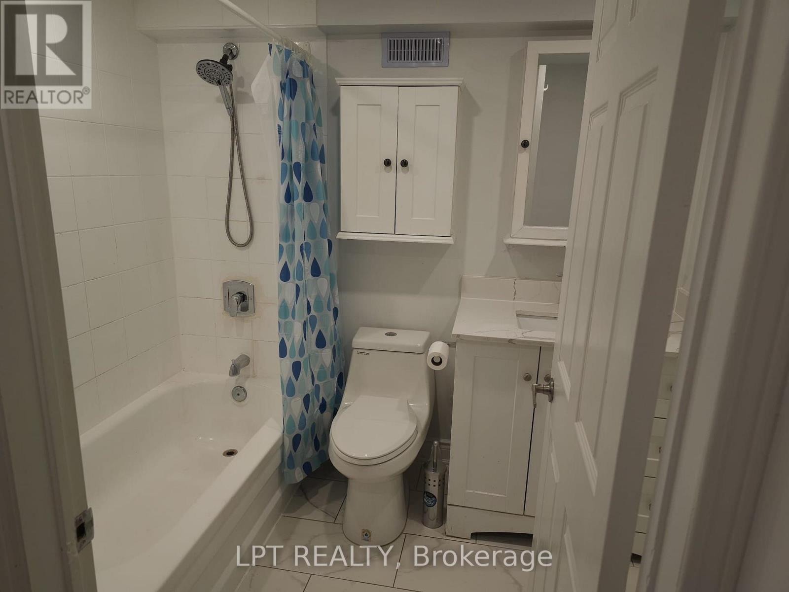 Legal Basement Apartment - 9 Michigan Avenue, Brampton, Ontario  L6Y 4N5 - Photo 19 - W13608652
