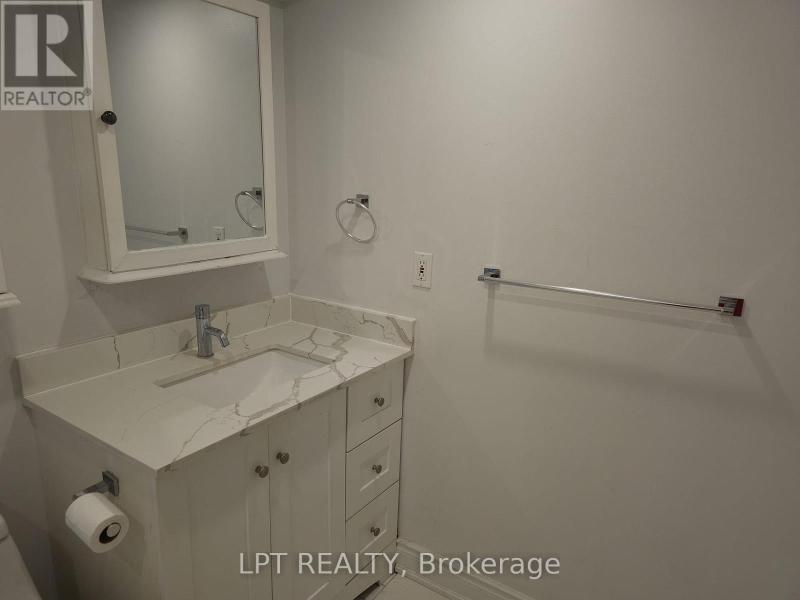 Legal Basement Apartment - 9 Michigan Avenue, Brampton, Ontario  L6Y 4N5 - Photo 23 - W13608652