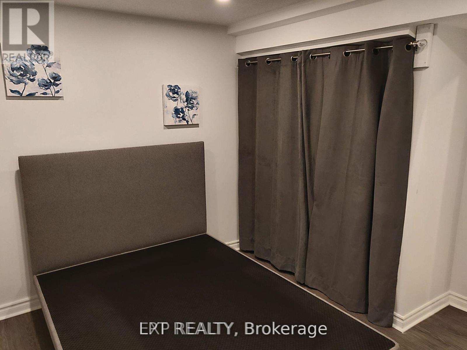 Legal Basement Apartment - 9 Michigan Avenue, Brampton, Ontario  L6Y 4N5 - Photo 9 - W13608652
