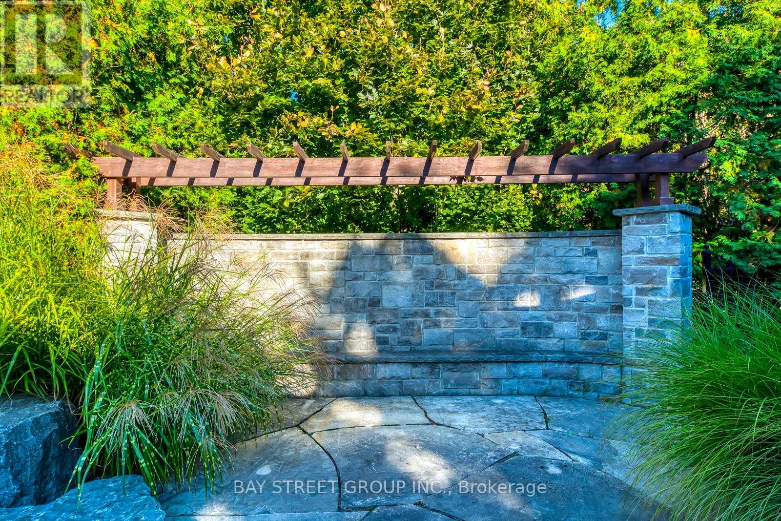 452 Avon Crescent, Oakville, Ontario  L6J 2T3 - Photo 6 - W13608712