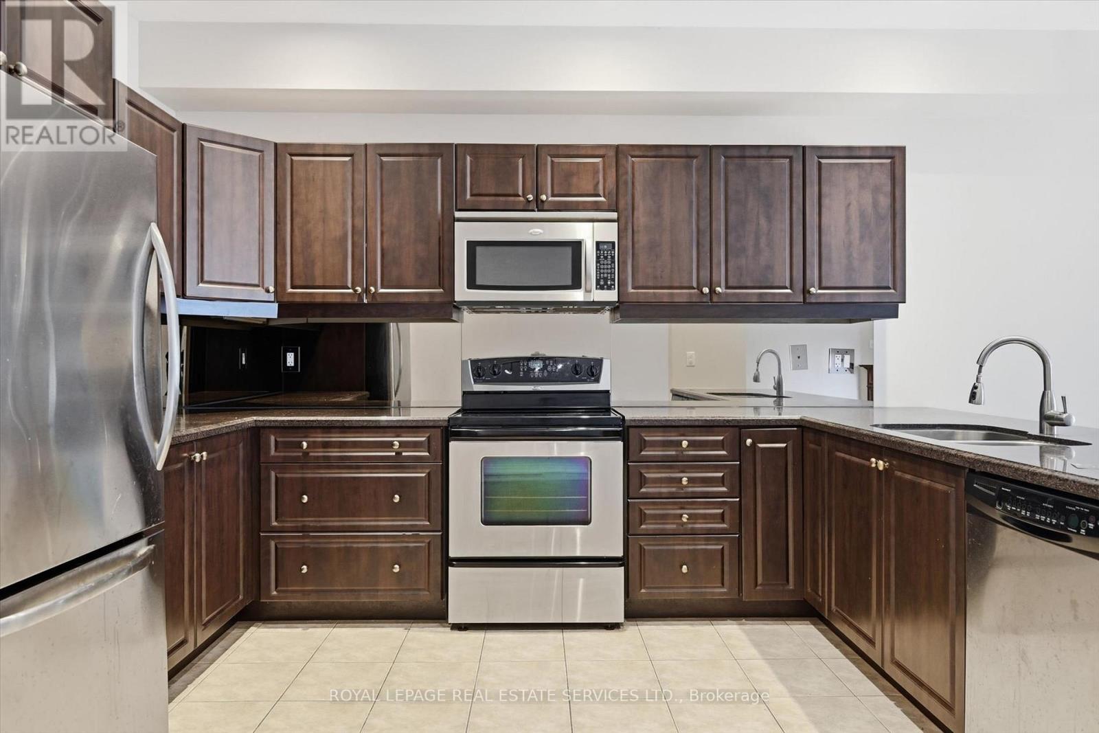 1333 Kestell Boulevard, Oakville, Ontario  L6H 0C8 - Photo 15 - W13014058