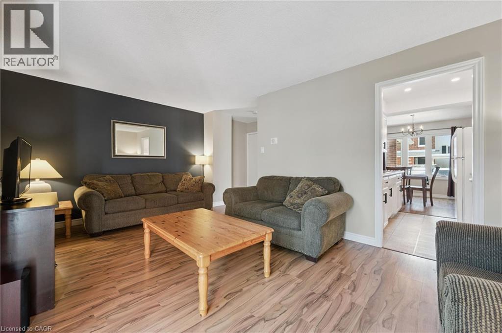 431 Keats Way Unit# 3, Waterloo, Ontario  N2L 5S7 - Photo 11 - 40850847