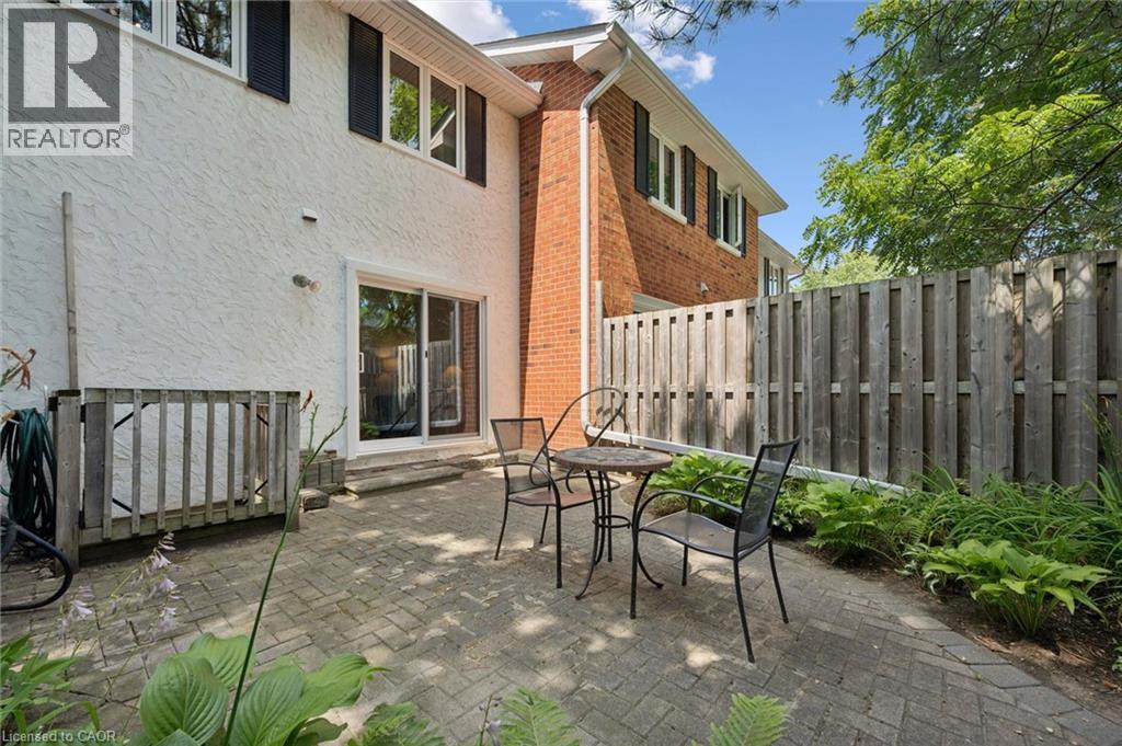 431 Keats Way Unit# 3, Waterloo, Ontario  N2L 5S7 - Photo 32 - 40850847