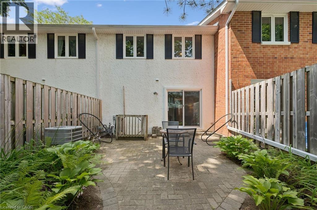 431 Keats Way Unit# 3, Waterloo, Ontario  N2L 5S7 - Photo 33 - 40850847