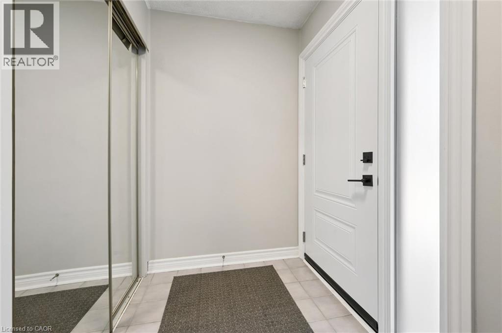 431 Keats Way Unit# 3, Waterloo, Ontario  N2L 5S7 - Photo 5 - 40850847