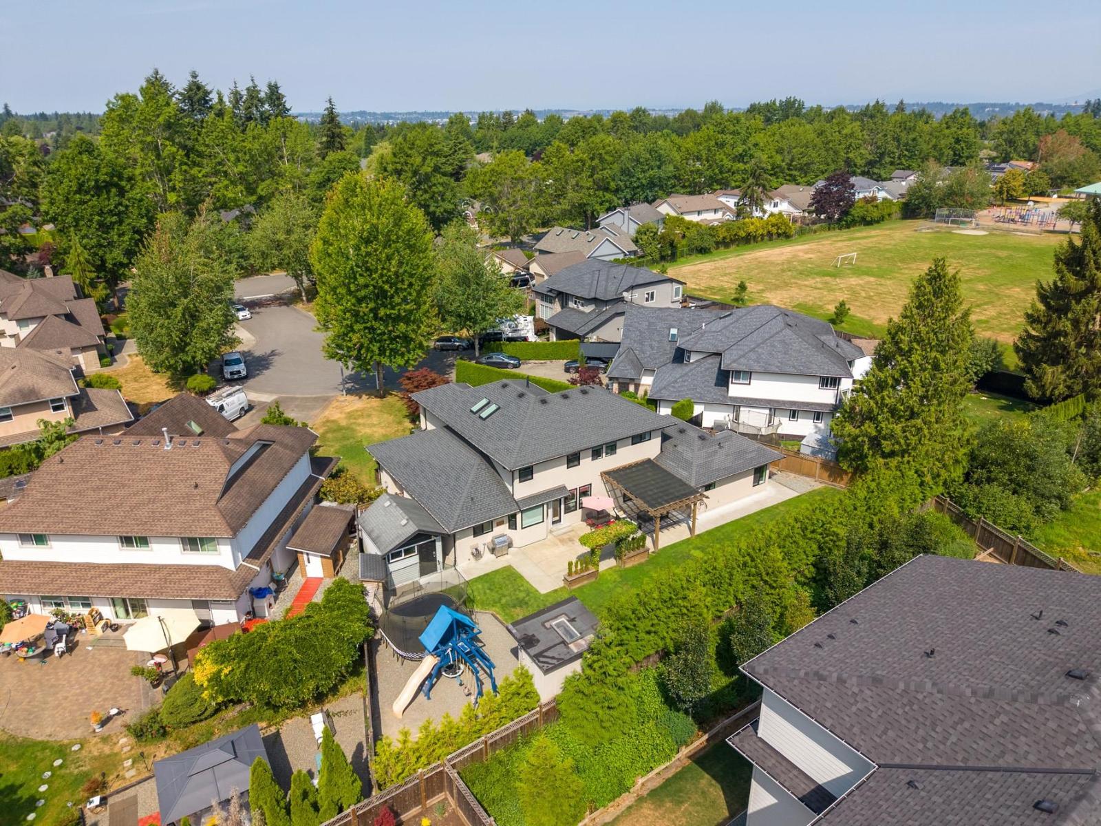 22139 44a Avenue, Langley, British Columbia  V2Z 1B6 - Photo 37 - R3148856
