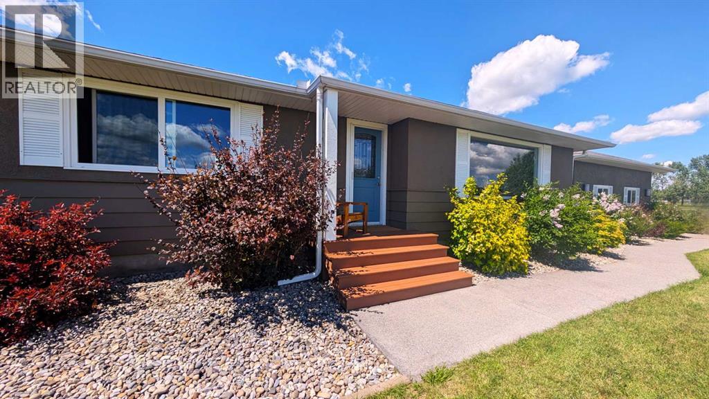 242133 96 Street E, Rural Foothills County, Alberta  T1S 3Y6 - Photo 2 - A2330853
