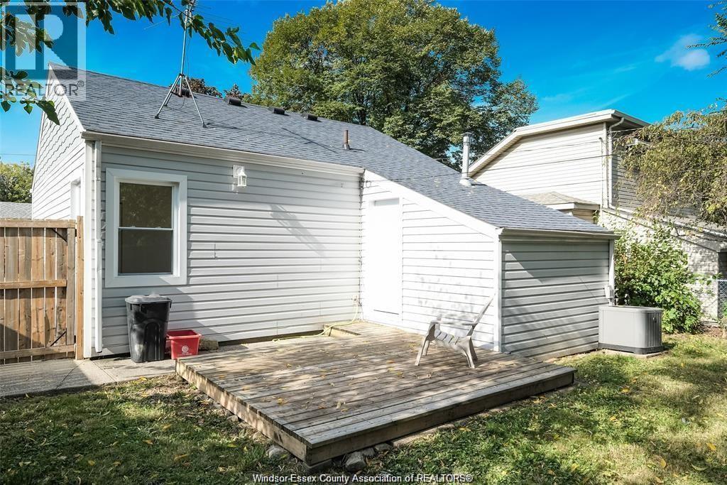 502 Josephine, Windsor, Ontario  N9B 2L1 - Photo 9 - 26018058