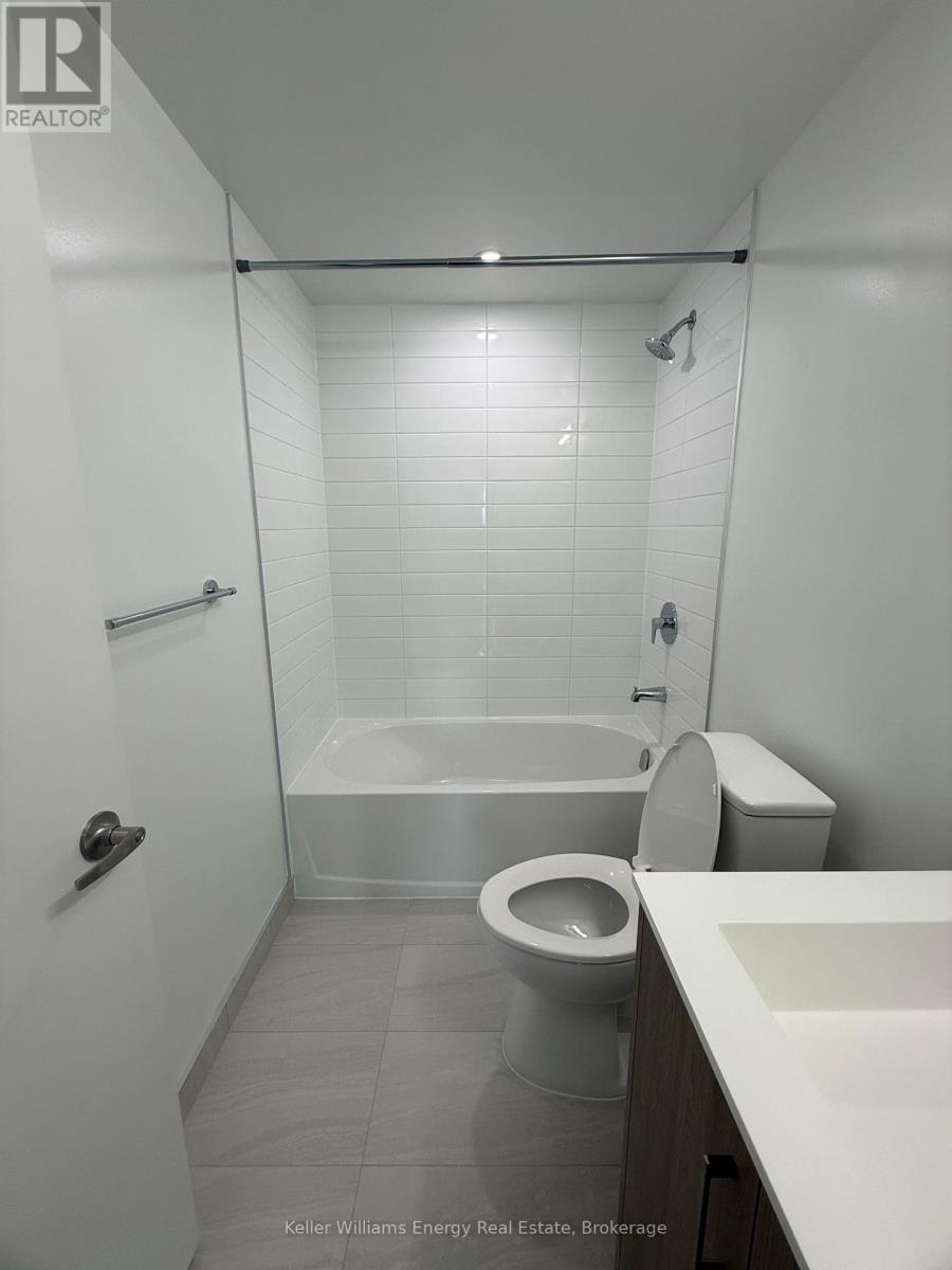 803 - 4010 Eglinton Avenue W, Toronto (Humber Heights), Ontario  M9A 4M2 - Photo 10 - W13608790