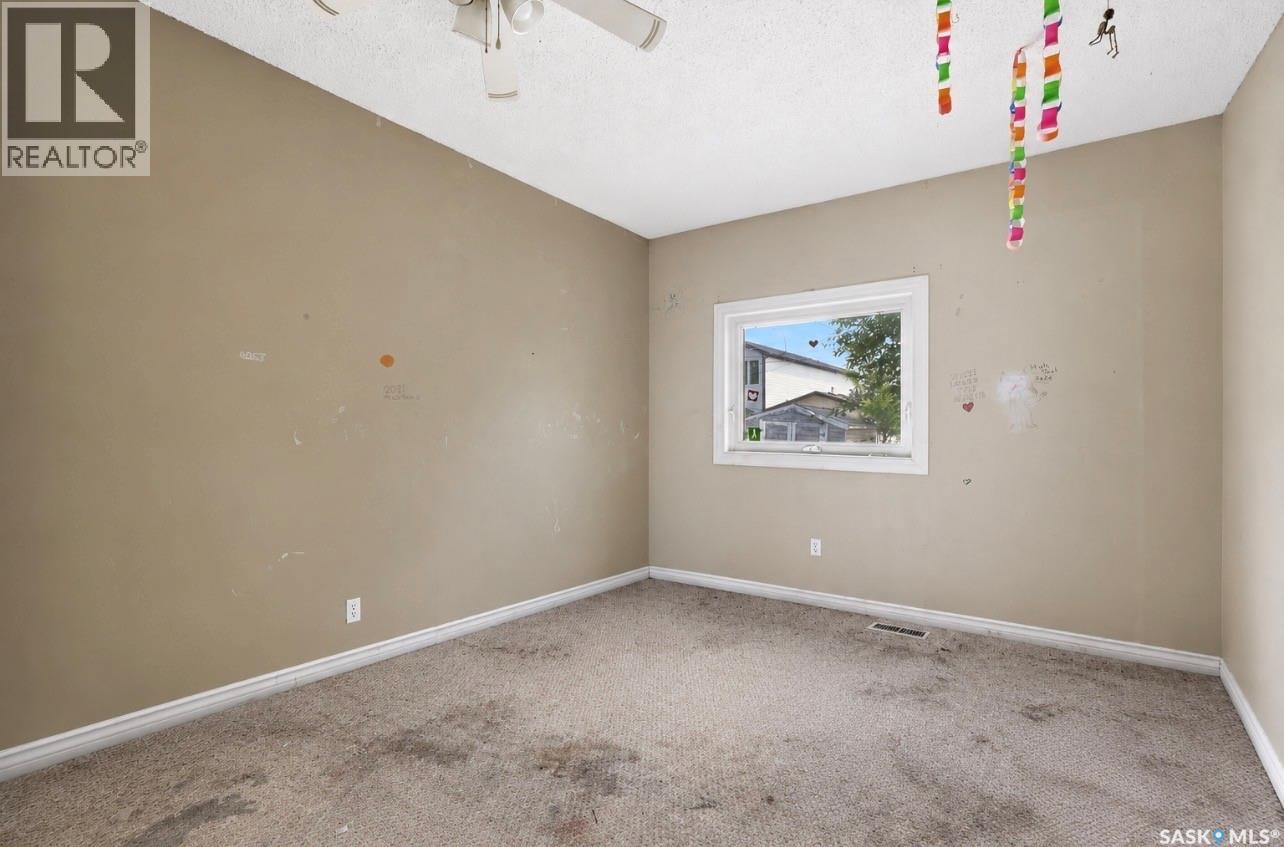 2051 Mcdonald Street, Regina, Saskatchewan  S4N 2Y4 - Photo 12 - SK043648