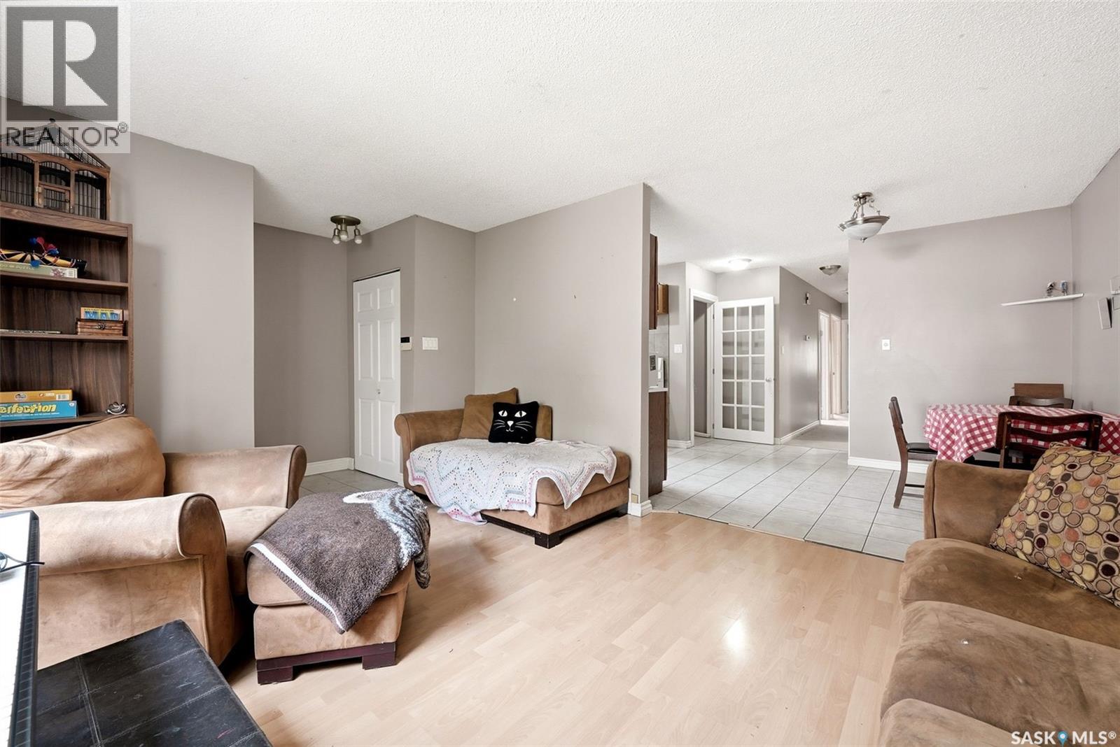 2051 Mcdonald Street, Regina, Saskatchewan  S4N 2Y4 - Photo 4 - SK043648