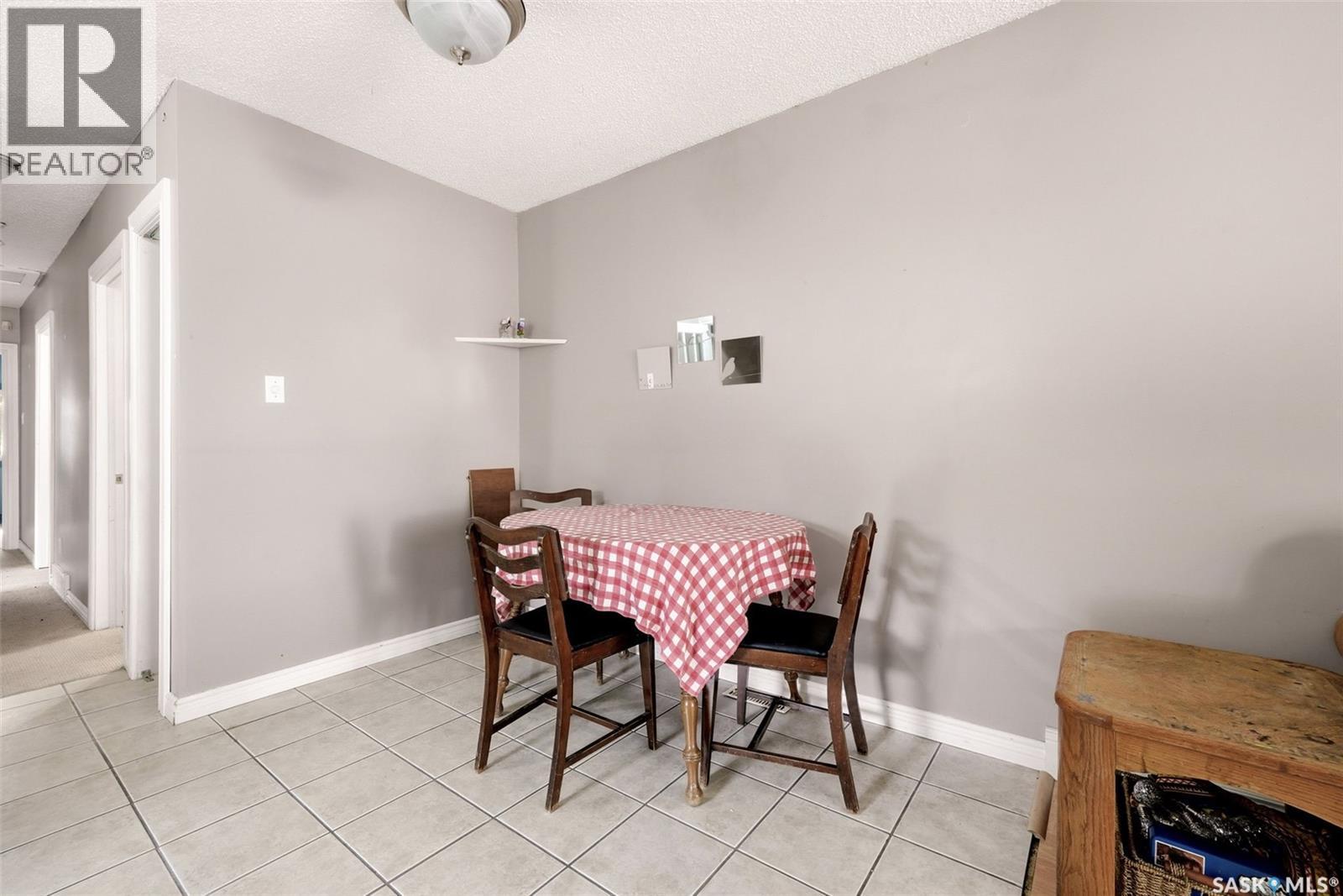 2051 Mcdonald Street, Regina, Saskatchewan  S4N 2Y4 - Photo 9 - SK043648