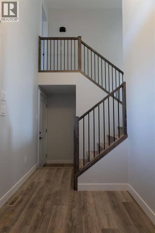 8 Henner's Place, Lacombe, Alberta  T4L 1Y9 - Photo 9 - A2318626