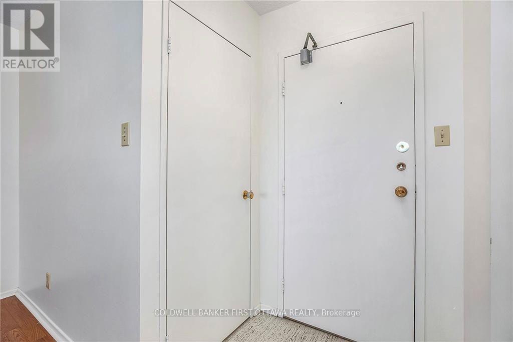 510 - 555 Brittany Drive, Ottawa, Ontario  K1K 4C5 - Photo 3 - X13608828