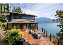 1531 EAGLE CLIFF ROAD, Bowen Island, British Columbia
