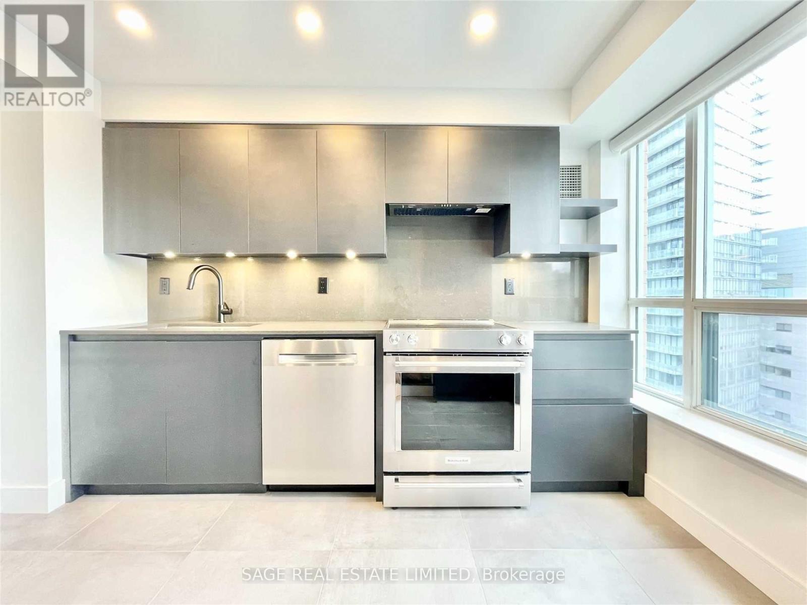 1408 - 887 BAY STREET, Toronto, Ontario