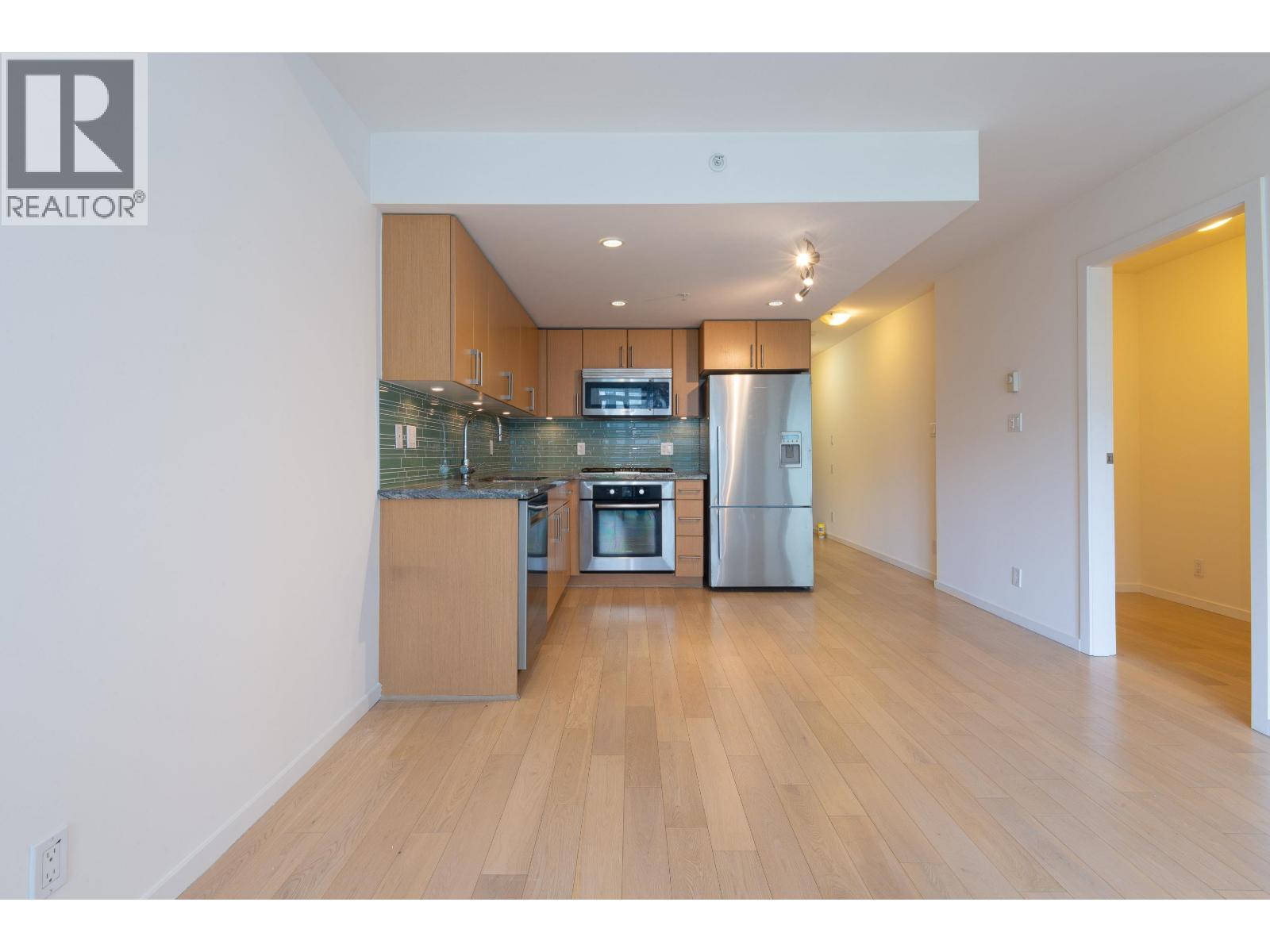 301 1887 Crowe Street, Vancouver, British Columbia  V5Y 0B4 - Photo 8 - R3140808