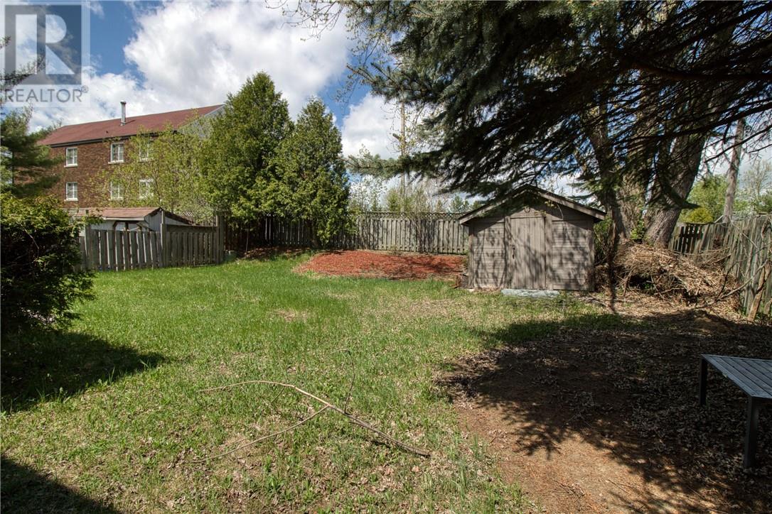 18 Young Street, Garson, Ontario  P3L 1A5 - Photo 4 - 2129360
