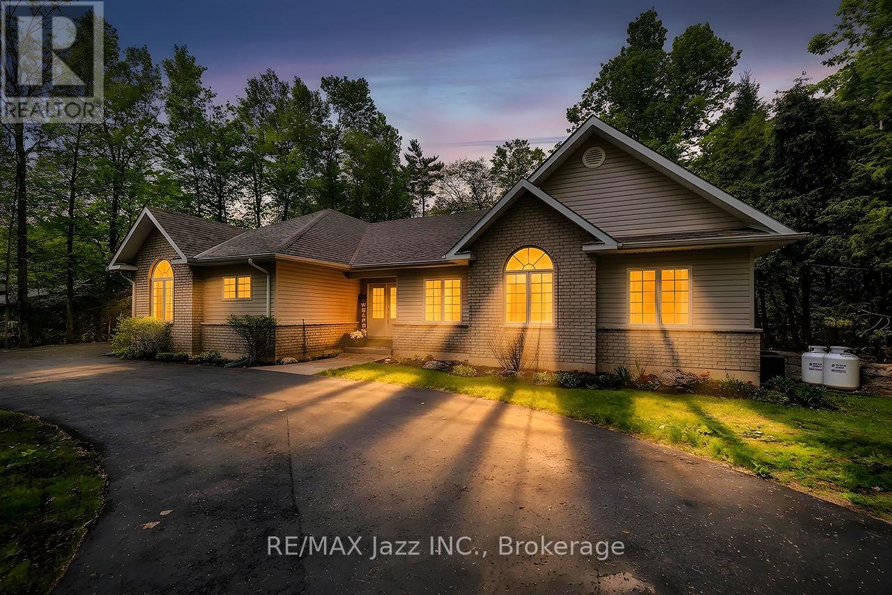 72 Sumcot Drive, Trent Lakes, Ontario  K9J 6X2 - Photo 3 - X13155938