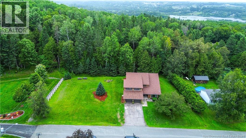 130 Henry Street, Woodstock, New Brunswick  E7M 1Y1 - Photo 2 - NB144681