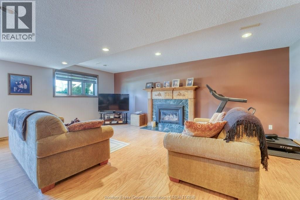 1030 Dandurand Court, Windsor, Ontario  N9E 4K5 - Photo 23 - 26018080