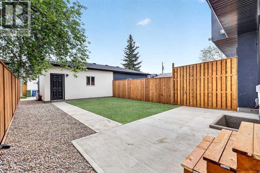 8519 48 Avenue Nw, Calgary, Alberta  T3B 2B1 - Photo 47 - A2314392