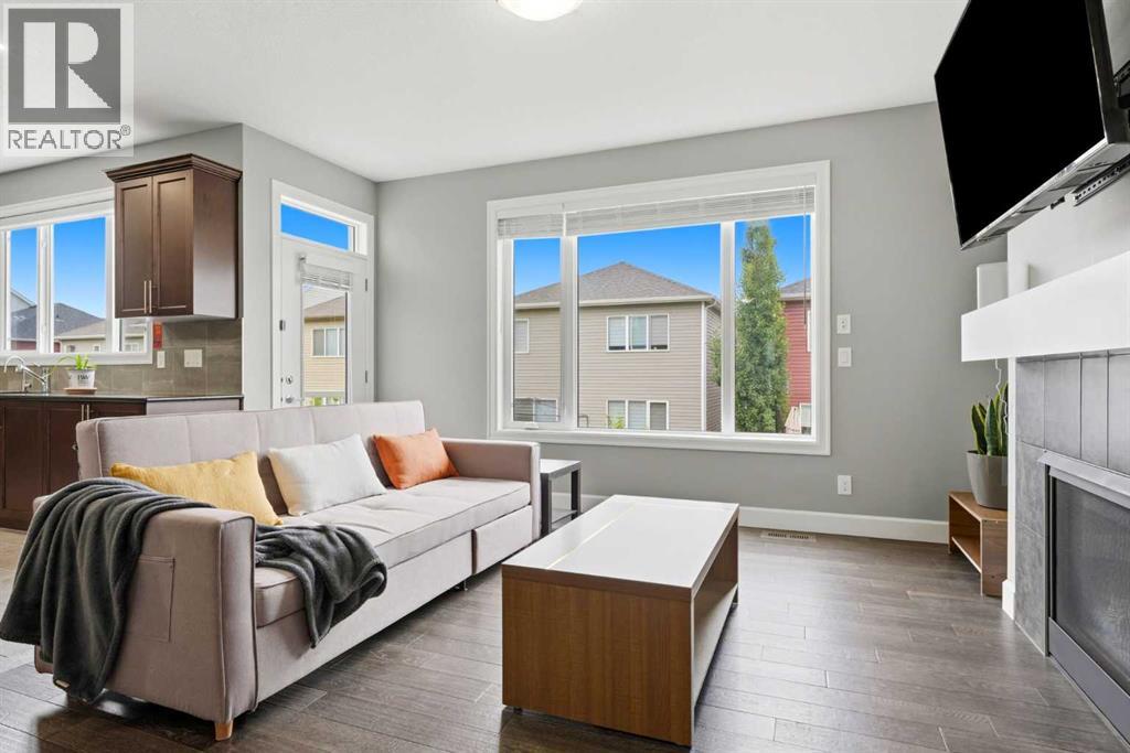 733 Windrow Manor SW, Airdrie, Alberta  T4B 5H6 - Photo 11 - A2329271