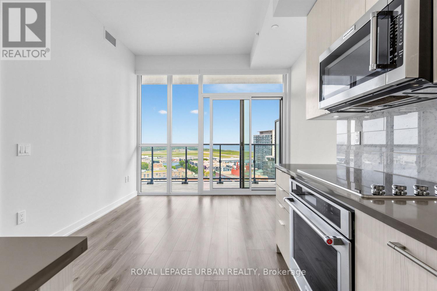 2311 - 38 Iannuzzi Street, Toronto, Ontario  M5V 0E8 - Photo 12 - C13609012