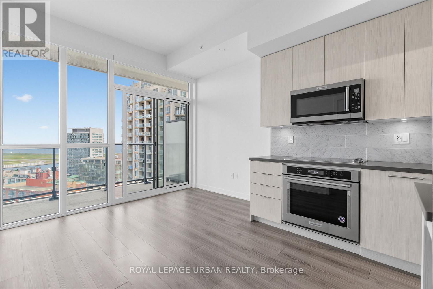 2311 - 38 Iannuzzi Street, Toronto, Ontario  M5V 0E8 - Photo 13 - C13609012