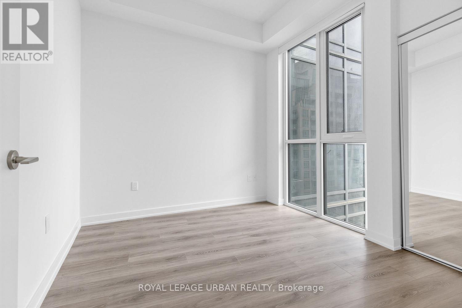 2311 - 38 Iannuzzi Street, Toronto, Ontario  M5V 0E8 - Photo 21 - C13609012