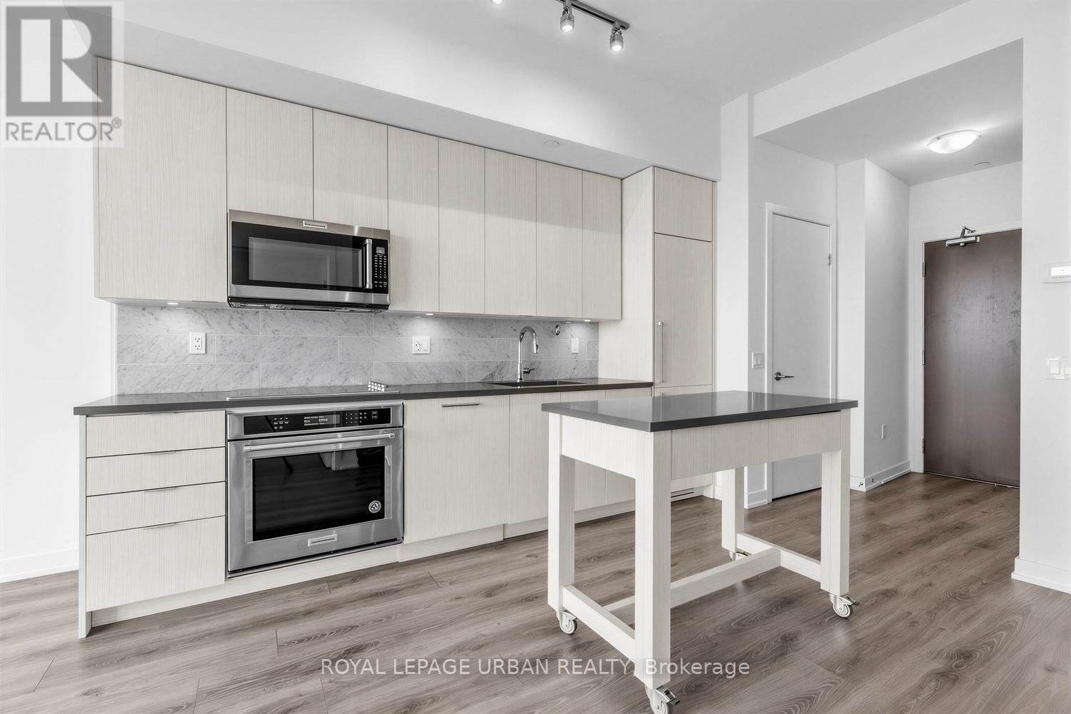 2311 - 38 Iannuzzi Street, Toronto, Ontario  M5V 0E8 - Photo 5 - C13609012