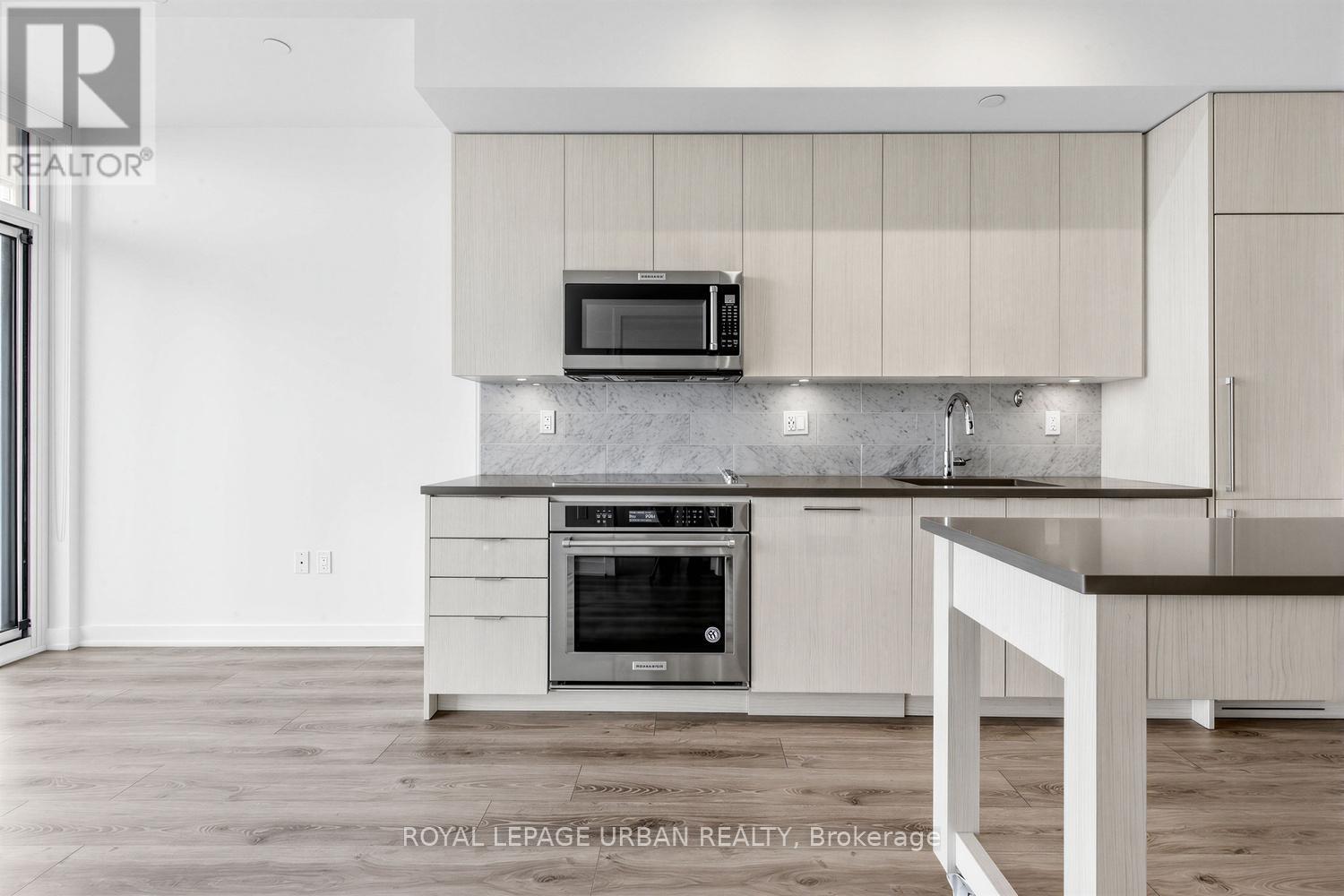 2311 - 38 Iannuzzi Street, Toronto, Ontario  M5V 0E8 - Photo 6 - C13609012