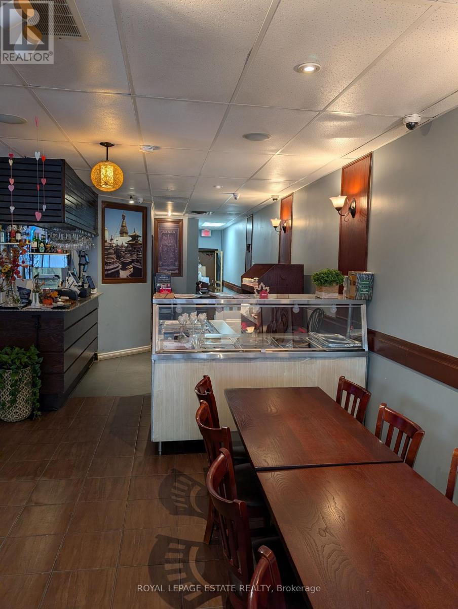 804 Eglinton Avenue E, Toronto, Ontario  M4G 2L1 - Photo 3 - C13609072