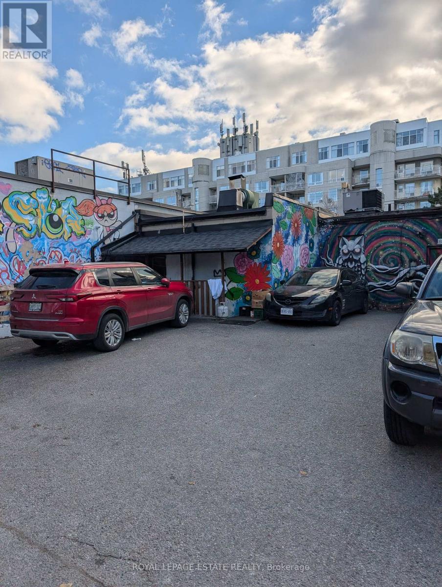 804 Eglinton Avenue E, Toronto, Ontario  M4G 2L1 - Photo 9 - C13609072